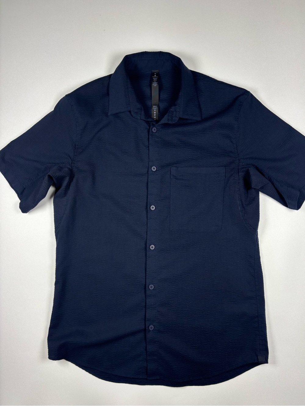 lululemon athletica Men's Dark Navy Short-Sleeve Button-Down Shirt